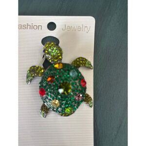rhinestone turtle pendant